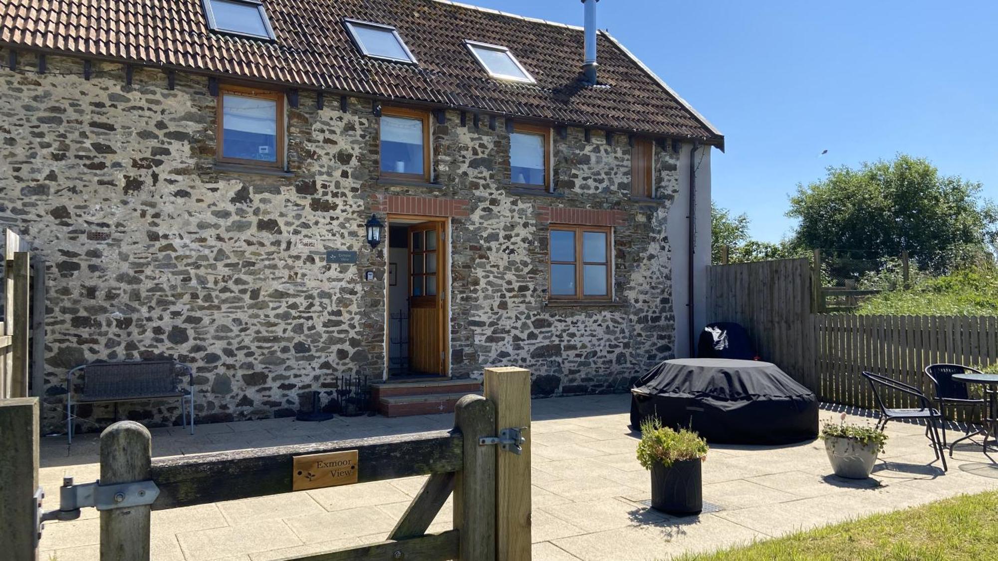 East Trayne Holiday Cottages South Molton Exterior photo